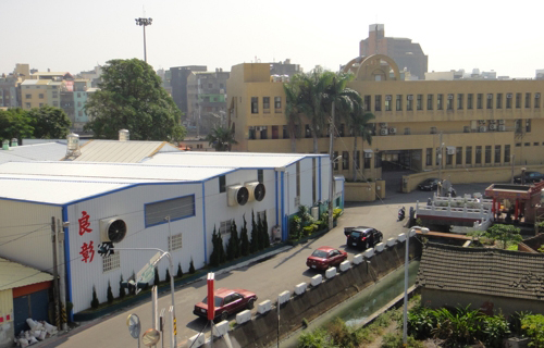 cater manufacturer photo